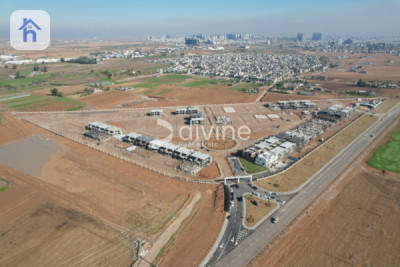 منزل حديث بأربع غرف نوم للبيع image 2