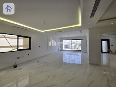 Spacious Family Home in Erbil Resim 9