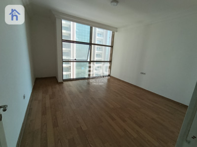 Modern Apartment with Spacious Layout Resim 4