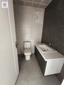 Studio apartment with a modern design Image 4