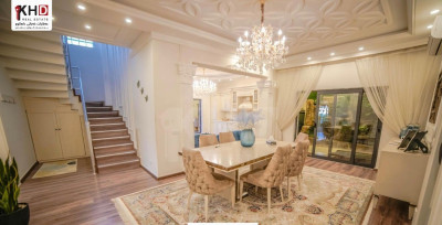 Luxurious House with Multiple Bedrooms Image 6