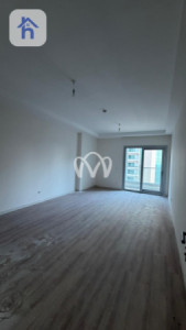 Spacious 2 Bedroom Apartment in Empire Square image 1