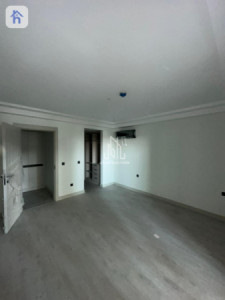 Modern Apartment with 2 Bedrooms image 5
