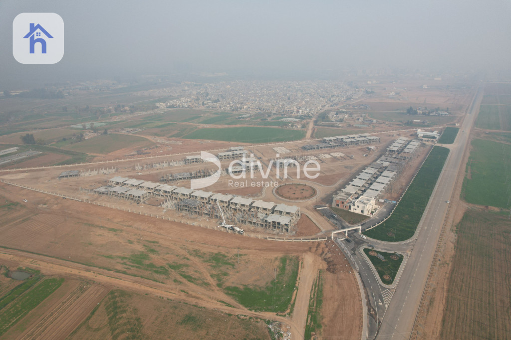 منزل حديث بأربع غرف نوم للبيع