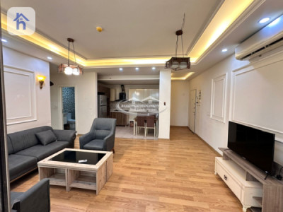 Elegant Apartment with 2 Bedrooms image 3
