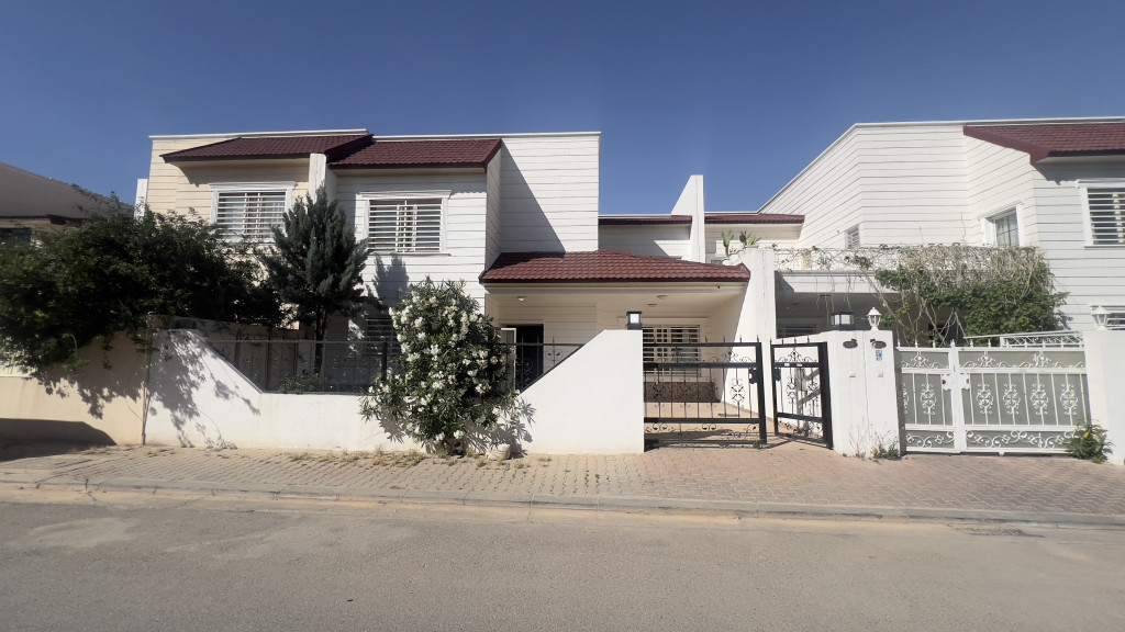 Spacious House in Italian Village 2