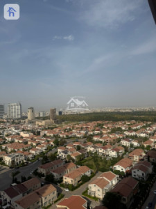 Modern Apartment in a Prime Location image 9