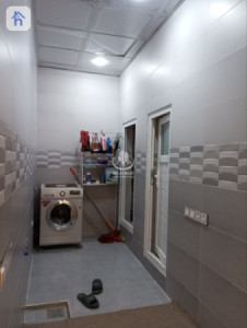 One Floor House image 6