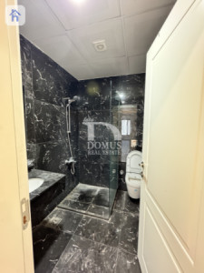 Elegant Residence in a Prime Location Image 5