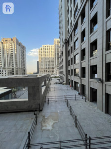 Bright and Spacious One Bedroom Apartment image 1