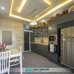 خانوویەکی فراوانی چوار ژووری نوستن لە هەولێر وێنە 6