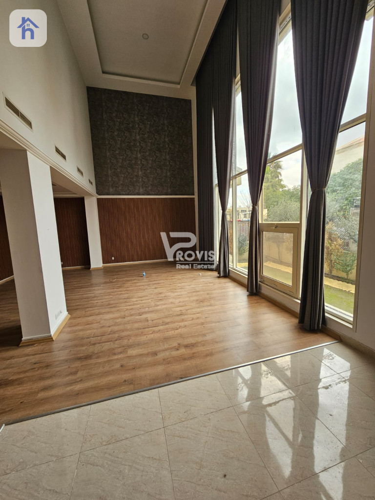خانوویەکی مۆدێرن بۆ کرێ لە بەیروت پالاس