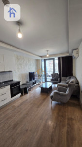 Modern Apartment in Wavey Avenue image 1