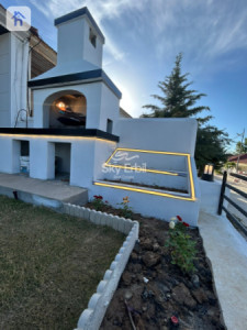 Corner House Image 5