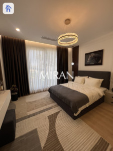 Spacious house with multiple rooms Image 19