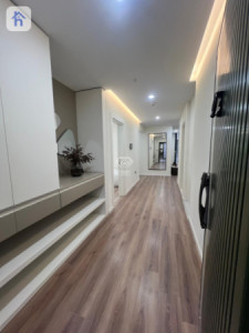 Luxurious Apartment in Prime Location Image 10