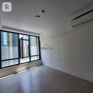 Charming 1-Bedroom Apartment in Erbil Image 4