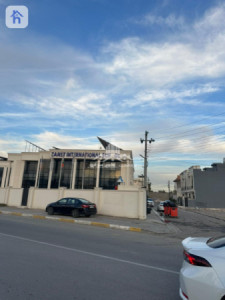 4000m² School with Monthly Earnings, 4 Levels image 1