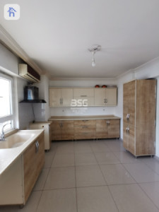 Apartment in Cash Image 5