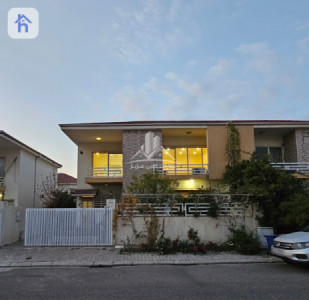 Spacious house with 5 Bedrooms image 2