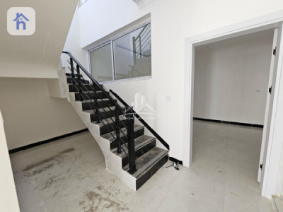 Spacious House with 3 Bedrooms Image 13