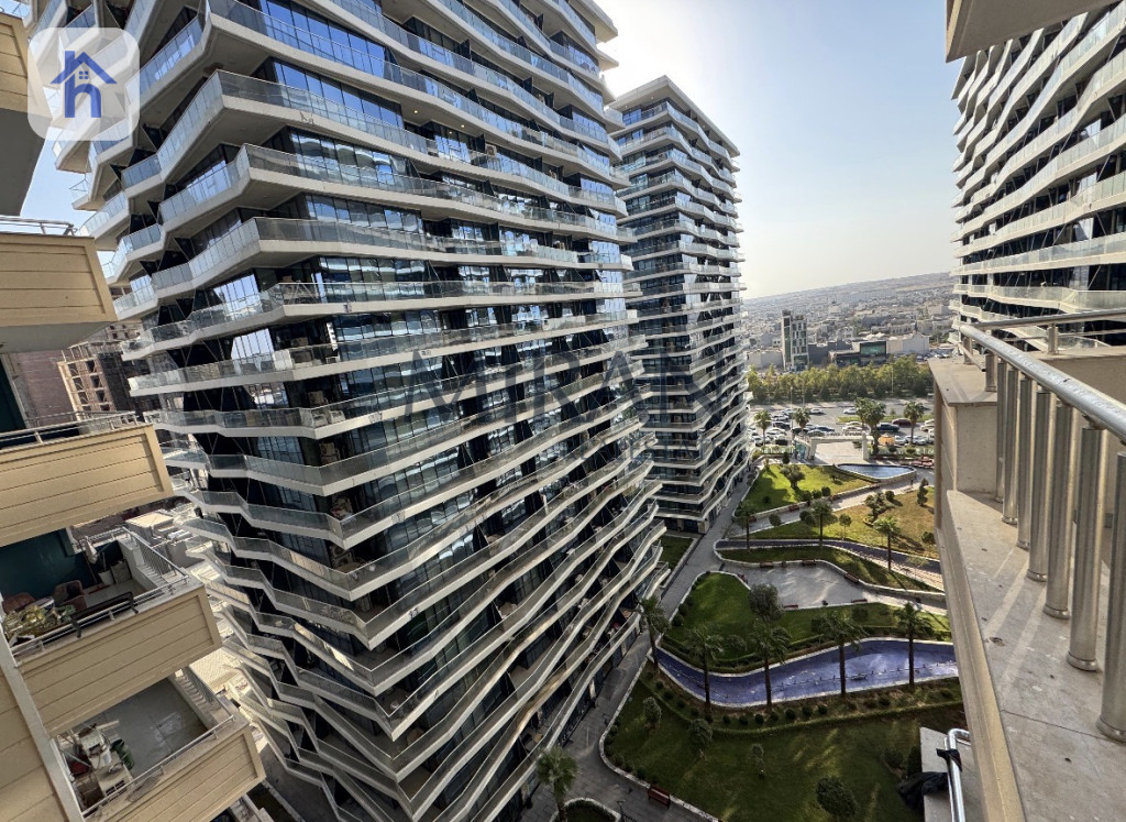 Modern 3-Bedroom Apartment Image 2