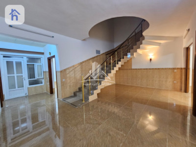 Spacious House in Hawlery Nwe image 5