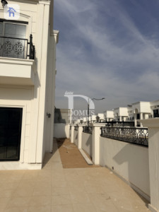 منزل مقابل الحديقة صورة 4