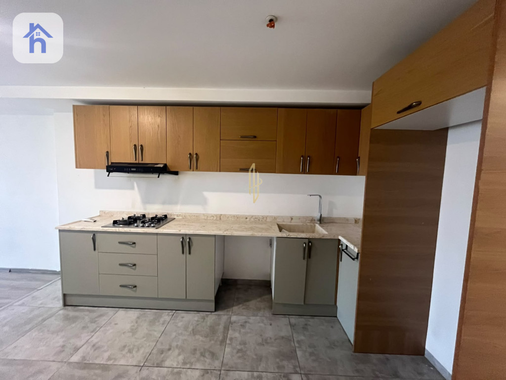 Spacious Apartment in Prime Location Resim 2