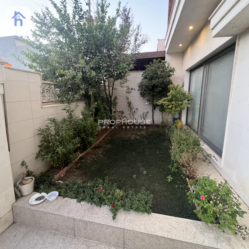 5-Bedroom House For Sale Image 2