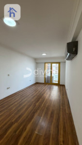 Luxurious Apartment in Roya Tower Image 4