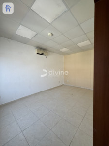 ماڵێکی خێزانی فراوان لە گوندی ئیتالی وێنە 11
