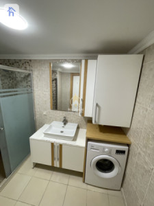 Luxurious Furnished Apartment in Roya Tower Image 7