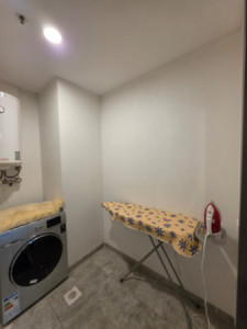 Corner Apartment image 13
