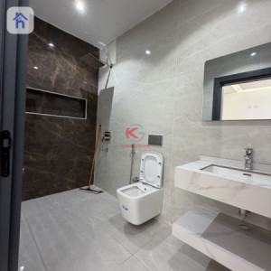 Modern 4-Bedroom House for Rent image 10