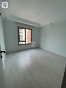 Apartment in High Floor Image 4