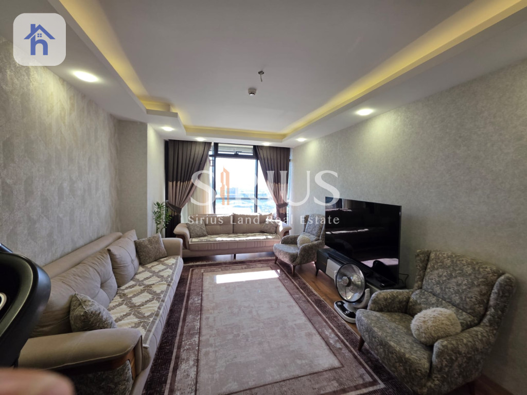 Luxurious Residence at Sky Towers Image 2