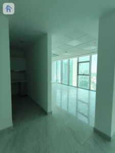 Spacious Office on the 16th Floor image 4