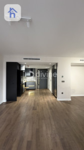 Modern Studio in Prime Location — 1