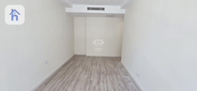 Cozy apartment in Empire Square Image 9