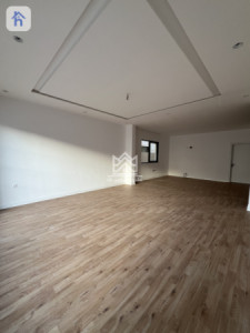 Spacious house in Spanish Village 2 image 2