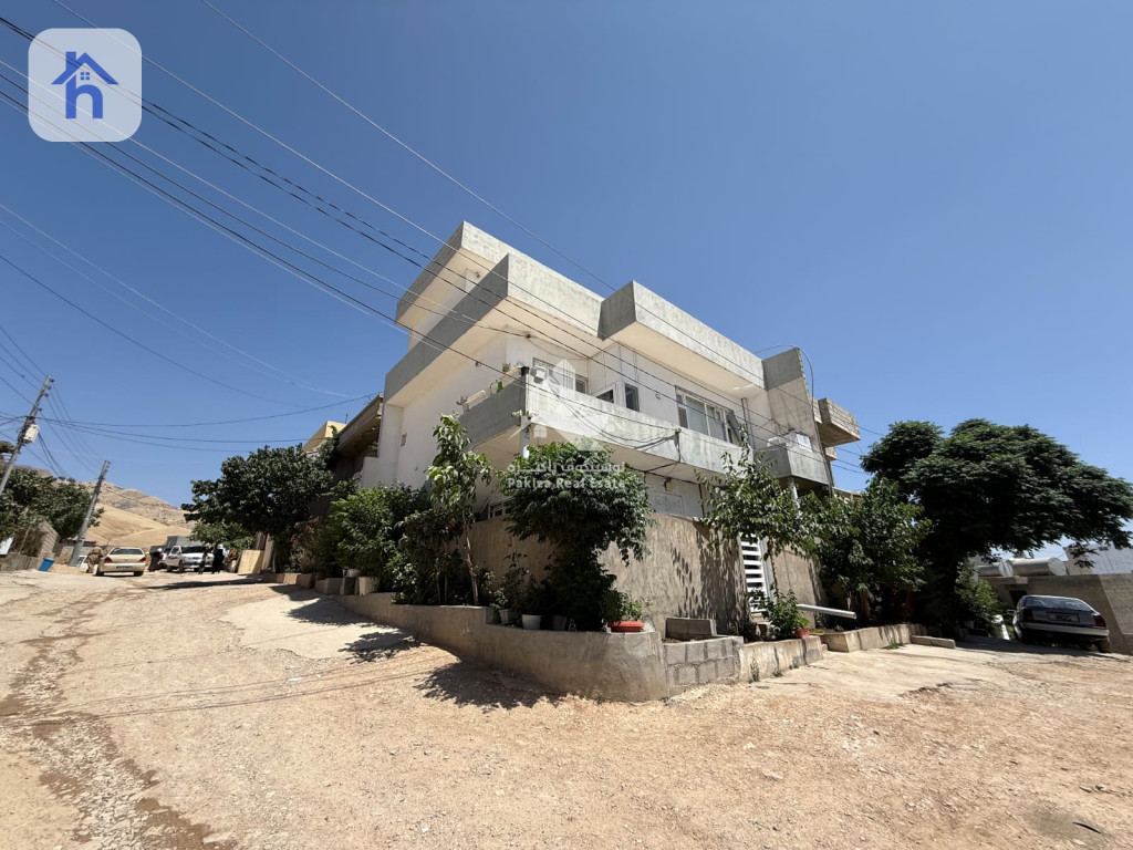 منزل طابقین