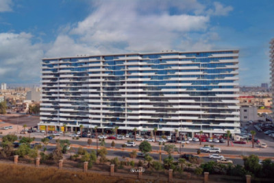 Luxurious Star Towers Apartment image 7