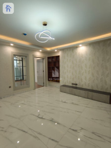 Modern 1 Bedroom in Sky Towers Image 7