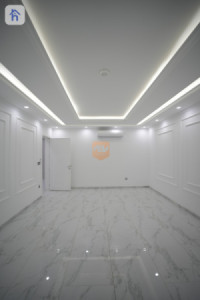 Modern 5-bedroom house for rent image 4