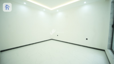Spacious House in Erbil with 4 Bedrooms Image 8