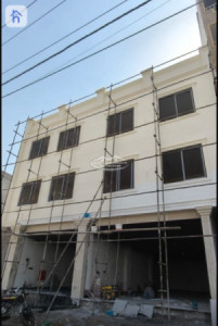 باڵەخانەی بازرگانی سێ نهۆمی image 1