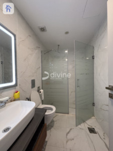 Luxurious 2 Bedroom Apartment in sky Towers Resim 5