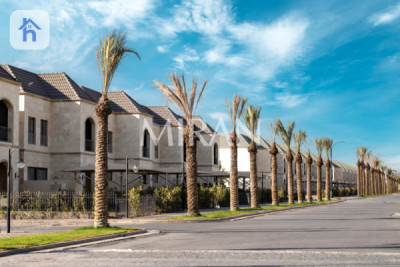 Spacious 4 Bedroom House in Spanish Village 2 image 2