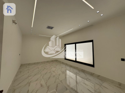 Modern Home for sale Image 8